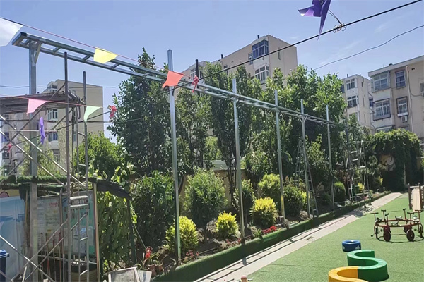 开始安装户外遮阳网 开始安装户外遮阳网